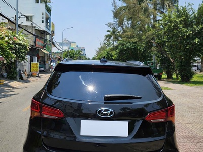 Cần bán Hyundai SantaFe 2018, máy dầu, bản 2.2L đặc biệt 4WD, màu đen, 7 chỗ. 4