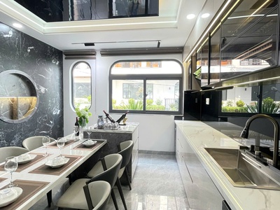 Bán Nhà Phố Mặt Tiền Tại Bình Tân - 85m2 - 1 trệt 3 Lầu , Sổ Hồng Riêng 6