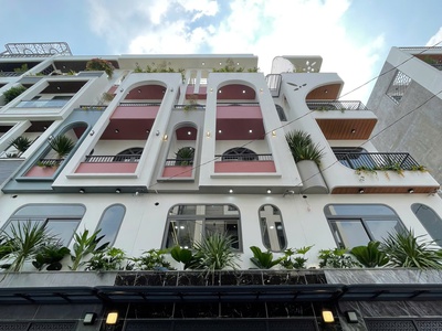 Bán Nhà Phố Mặt Tiền Tại Bình Tân - 85m2 - 1 trệt 3 Lầu , Sổ Hồng Riêng 18