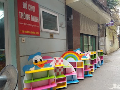 Giá đồ chơi hình rẻ quạt 1