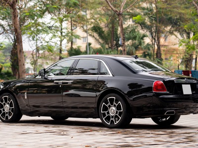 Bán Rolls Royce Ghost 2010 màu đen, chất lượng còn rất mới 5