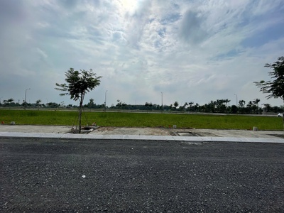 Đất Nền Ngay Trung Tâm Hành Chính Thủ Thừa Chỉ Hơn 18triệu/m, Sổ Hồng 0