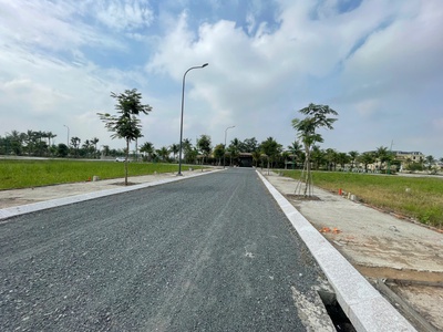 Đất Nền Ngay Trung Tâm Hành Chính Thủ Thừa Chỉ Hơn 18triệu/m, Sổ Hồng 1