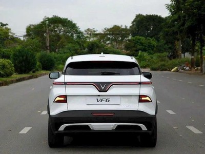 Vinfast VF6 1