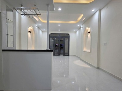 Bán nhà mặt phố kha vạn cân, linh trung, thủ đức, tp hcm. dt 120m2, 2 tầng. giá 10.1 tỷ, shr. 1