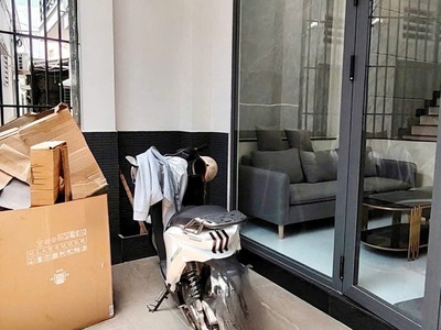 Giáp quận 1 - bạch đằng - bình thạnh - 2pn lớn - hẻm thông - gấp bán - nhà chính chủ - 4.8 tỷ - tl 4