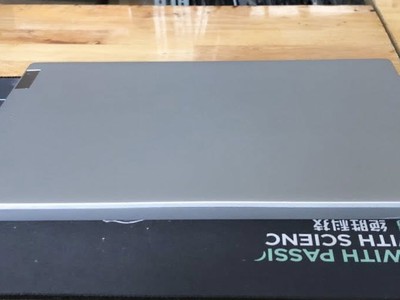 Laptop Lenovo Ideapad Slim 3 Ryzen 5 7520U RAM 16GB SSD 512GB VGA Rời Màn 15.6 Inch Full HD Máy Đẹp 1
