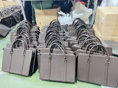 Xưởng chuyên sản xuất CẶP DA THẬT, DA PU cho ĐẠI HỘI CHI BỘ - VAT đầy đủ - Nhận đơn SL ít 0