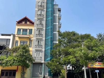 Đất full thổ cư   ô tô vào tận đất   view sân tdtt. 80m  sổ đỏ   mặt tiền  6m vuông đẹp. đường 1