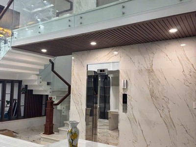 Hơn 9 tỷ- biệt thự  cao cấp có hồ bơi- thang máy- ngang 7 x 14- đường nguyễn hữu thọ- gàn kdc zeit 4