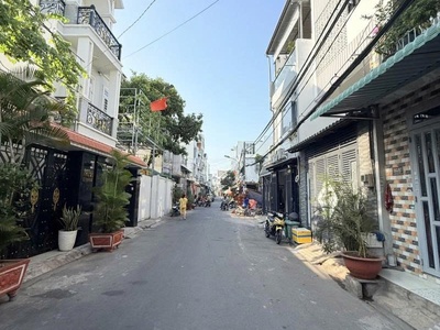 Bán nhà hẻm 8m lê văn quới - gần ngã tư hòa bình, 8x10,5m 2 tầng  cũ, tiện xây, 8,5 tỷ. 0