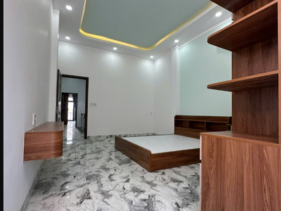 Nhà 2 tầng 100m  chỉ 2,1 tỷ   gần TP.HCM, quá hiếm 1