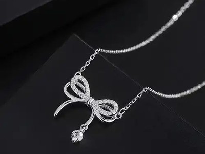 Những mẫu dây chuyền bạch kim đẹp 0