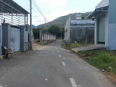 Cần bán nhà cấp 4 sát cây xăng 32 an ngãi tỉnh lộ 44a 0