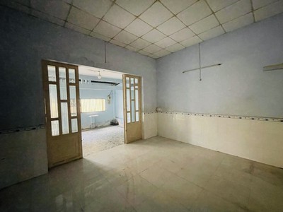 Bán đất tặng nhà c4, cách 2 căn ra đường xe tải, phường an nhơn phường 6 cũ , gò vấp 3