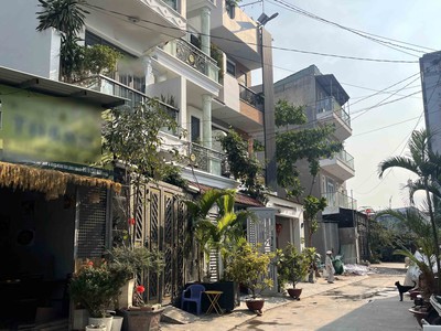 Hiếm  nhà mới 58m    4pn   hẻm xe tải thông   gần lê văn chí   7.3 tỷ 0