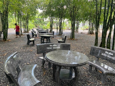 Bàn ghế đá Bình Dương 0