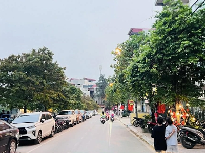 CCMN Hạ Đình - Trước Nhà Mở Đường - View Hồ - 21 Phòng full - 130m - 5x tỷ 0