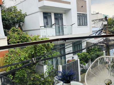 17tr  Cho thuê nhà góc 2MT Đường 22 Linh Đông 4PN3WC 180m  đậu ô tô 17tr TL 7