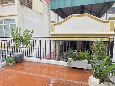Bán nhà phân lô quân đội ngõ phố lê trọng tấn, tx, 53m2 4tầng giá hơn 17 tỷ, gara oto, ở cực sướng, 4