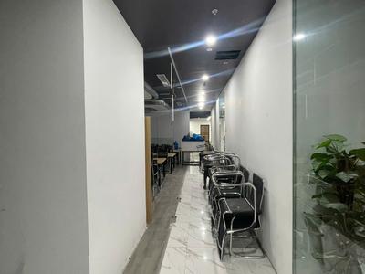 Cho Thuê VP 260m2 và 350m2 full nội thất tại Royal City Nguyễn Trãi 1