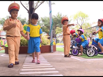 Bộ đèn tín hiệu giao thông thông cỡ 1m2 cho Nhà trường dạy trẻ học giao thông 0945802244 4