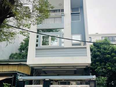 NHà 5x20m Hầm 4 Tầng Đường 2 Khu kim sơn Phường Tân Phong Q7. có Thang máy 0