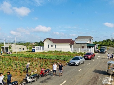 Bán 120 m  tại TP. Bảo Lộc, QL20, sổ sẵn, giá 200 triệu 0