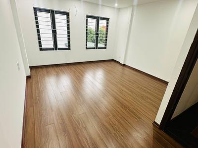 vị trí trung tâm ngọc thụy long biên 1