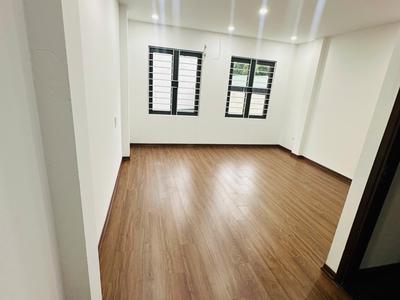 vị trí trung tâm ngọc thụy long biên 4