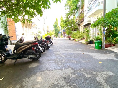 Bán nhà sát mặt tiền quốc hương, phố tây thảo điền, 68m2, nội khu công viên, 4 tầng, 27.9 tỷ 2