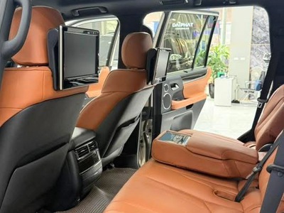 Bán Lexus LX570 Trung Đông, sản xuất 2018. 10