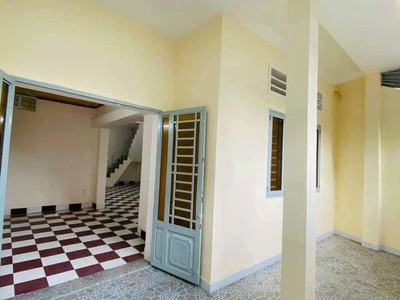 10tr Cho thuê nhà Đường số 4 Linh Tây, DT 105m 4PN2WC sân rộng gần chợ giá 10tr/tháng. 0