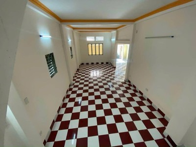 10tr Cho thuê nhà Đường số 4 Linh Tây, DT 105m 4PN2WC sân rộng gần chợ giá 10tr/tháng. 1