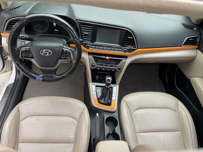 Bán Xe Hyundai Elantra 2018   Giá Tốt Cho Người Thiện Chí 1