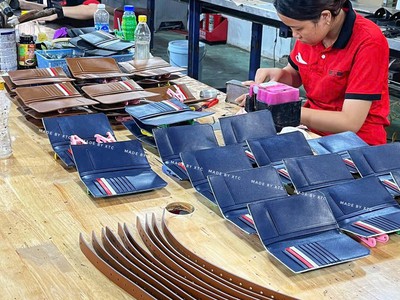 Phụ Kiện Ví Bóp, Thắt Lưng Da Thật - Nguồn Hàng Cho Nhà Sách, Siêu Thị 12