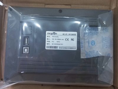 Bảng điều khiển MCGS TPC7032KX 0