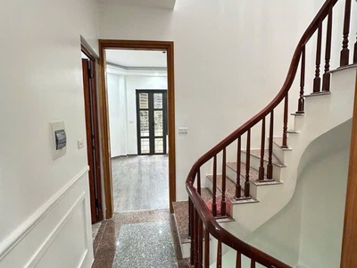 Bán Nhà LÔ GÓC 3 THOÁNG 7 phòng ngủ công năng cực đỉnh THỤY KHUÊ 4