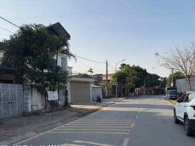 Đất mặt đường phạm văn đồng   sát đảng uỷ phường xuân hoà, phú thọ   100m  full odt 1