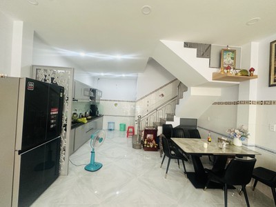 Bán nhà mặt tiền đường 179 tân phú thủ đức - 56m2 - 3 tầng - nở hậu tài lộc - 8 tỷ 1