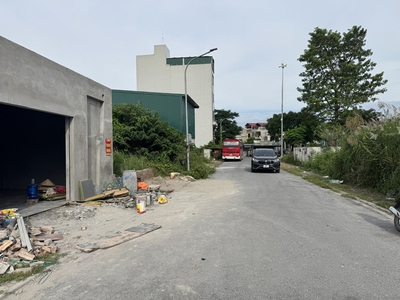 Siêu Phẩm 90m2 Đất Làng Cam: Giáp 2 Chợ Lớn - Đón Sóng Hạ Tầng - Tiềm Năng Tăng Giá X2 2