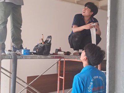 Lắp đặt máy lạnh LG âm trần 5.5 ngựa cho showroom 2