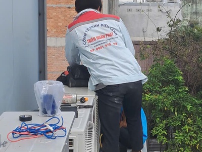 Lắp đặt máy lạnh LG âm trần 5.5 ngựa cho showroom 1