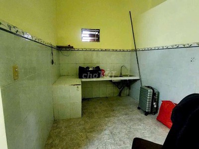 13tr Cho Thuê Nhà gần ĐH Cảnh Sát Linh Tây 8.4x13m 1 trệt 1 lầu sân thượng 3PN 3WC 2