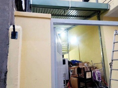 13tr Cho Thuê Nhà gần ĐH Cảnh Sát Linh Tây 8.4x13m 1 trệt 1 lầu sân thượng 3PN 3WC 6