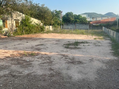 Bán Gấp Lô Đất 130m2 - Giá Chỉ 900 Triệu Bao ThỊ Trường - Cách Biển 2km, Dân Cư Nhộn Nhịp  0