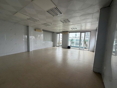 CHO THUÊ NHÀ MẶT PHỐ VẠN PHÚC   Quận BA ĐÌNH cũ    135M2 x 5 TẦNG  đã cho thuê 04 tầng 1