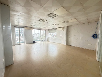 CHO THUÊ NHÀ MẶT PHỐ VẠN PHÚC   Quận BA ĐÌNH cũ    135M2 x 5 TẦNG  đã cho thuê 04 tầng 2