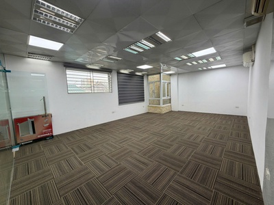 CHO THUÊ NHÀ MẶT PHỐ VẠN PHÚC   Quận BA ĐÌNH cũ    135M2 x 5 TẦNG  đã cho thuê 04 tầng 4