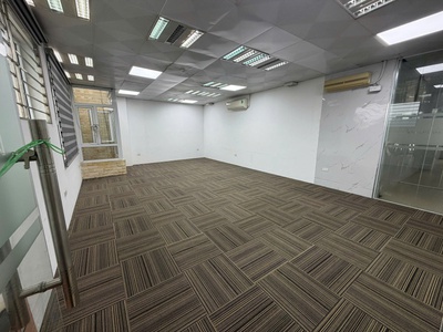 CHO THUÊ NHÀ MẶT PHỐ VẠN PHÚC   Quận BA ĐÌNH cũ    135M2 x 5 TẦNG  đã cho thuê 04 tầng 7